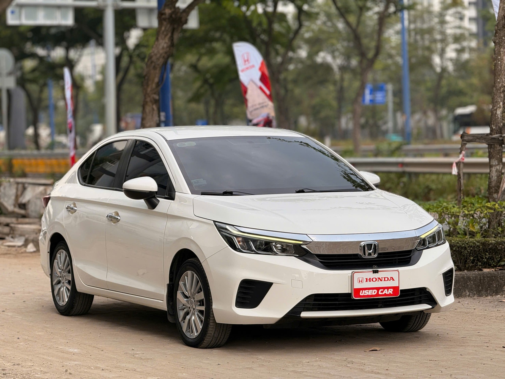Honda CITY L 2021 Màu Trắng ! Xe đã qua sử dụng chính Hãng Honda Quận 2